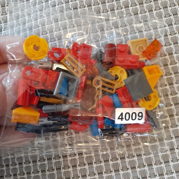 Lego Classic Creative Surprise Bag Parts Replacement Gift Blind Bag - Picture 1 of 7